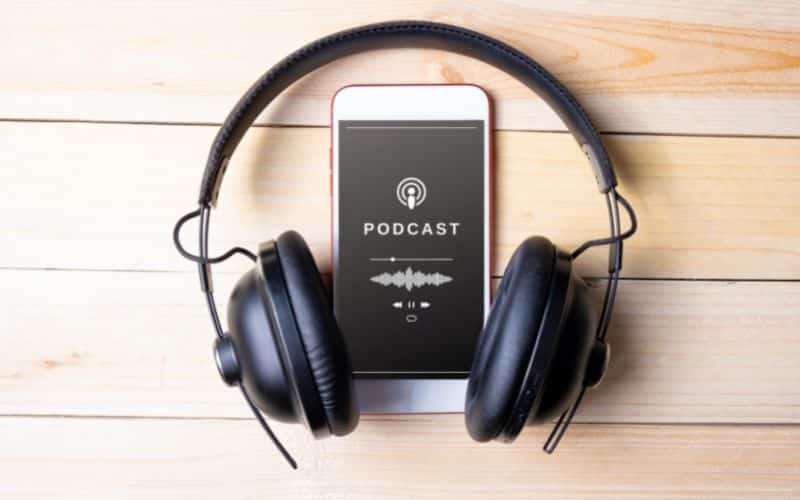 20 Best Podcasts on Mindfulness & Meditation
