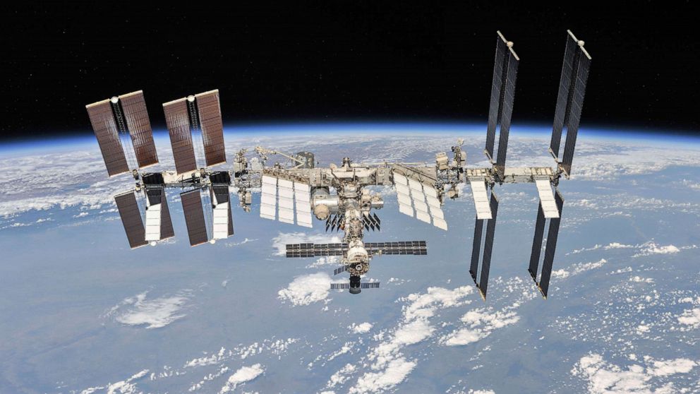 Russia to send a NASA astronaut and 2 cosmonauts to the ISS on Thanksgiving morning