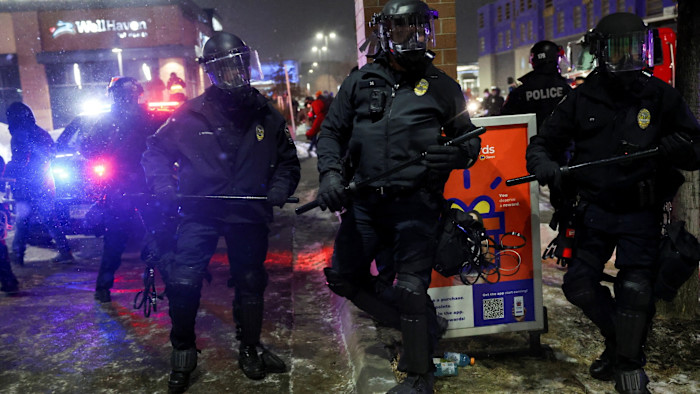 ICE backlash intensifies amid immigration crackdown in Minneapolis