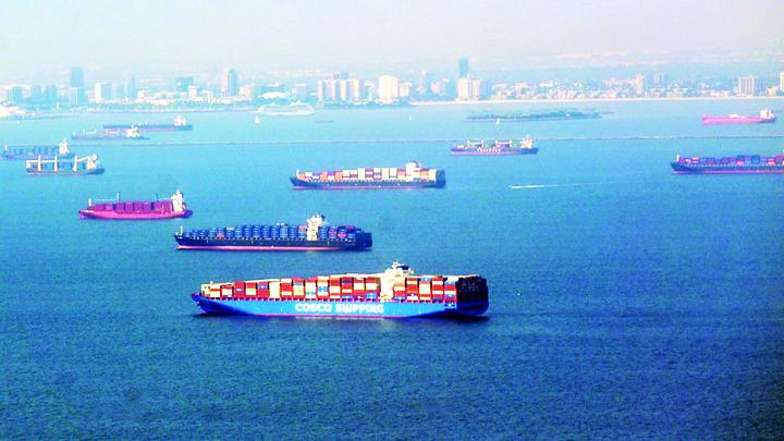 Iran Waives Fees For Spanish Ships Passing Through Strait