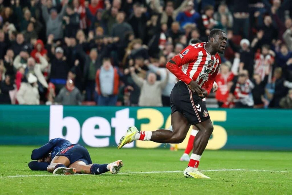 Sunderland stand by Brobbey after Dutchman targeted for racist abuse online