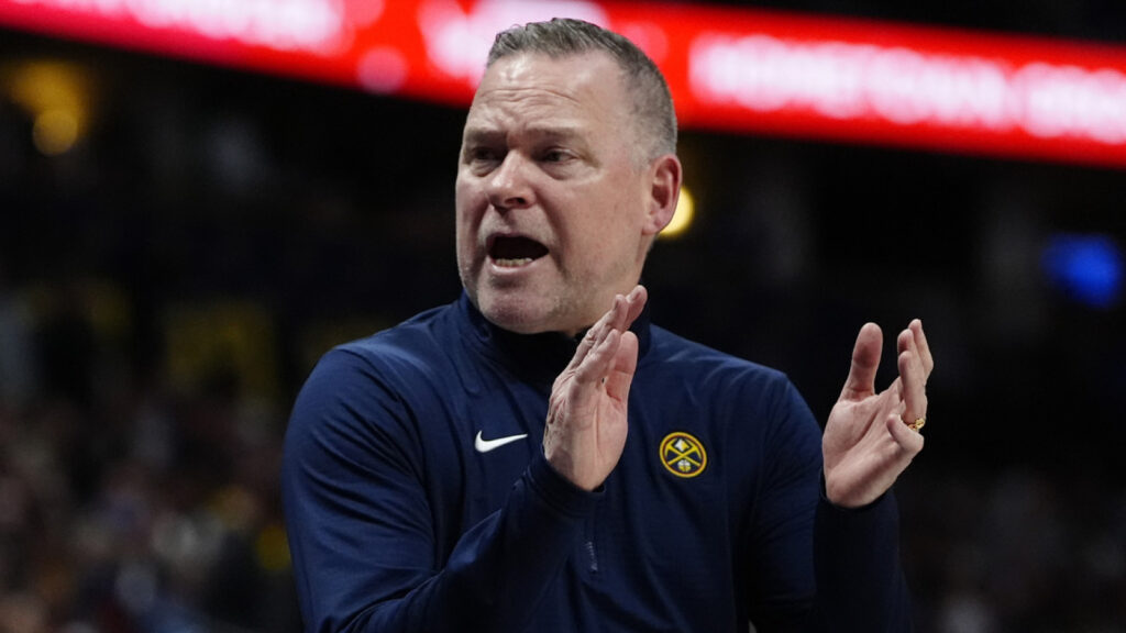 North Carolina turns to NBA champion Michael Malone as next HC