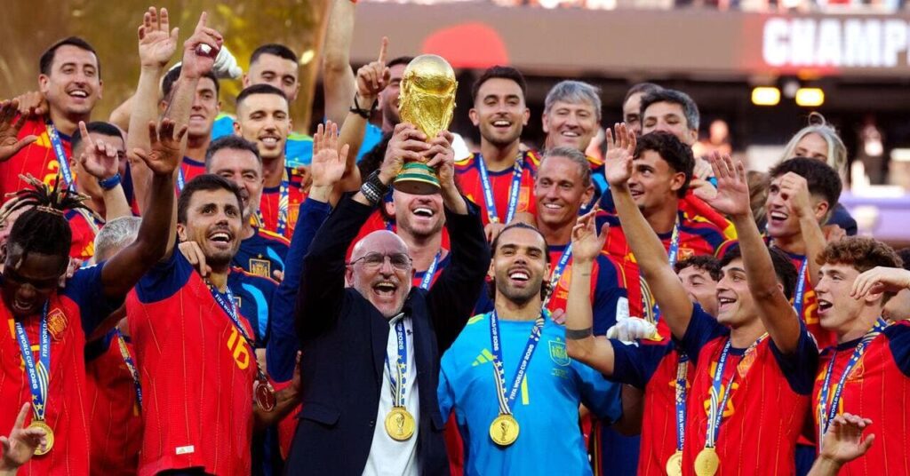 Spain boss De La Fuente slams ‘unacceptable and intolerable’ Argentina behaviour
