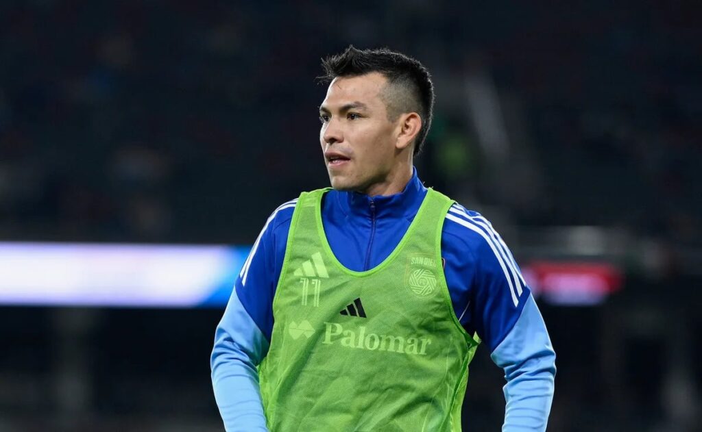 Chucky Lozano Status for Galaxy vs Dynamo