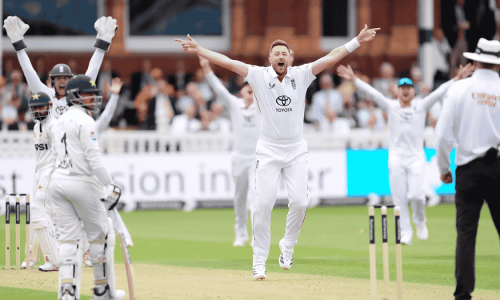 Ollie Robinson leads England to day two dominance at Lord’s against Pakistan