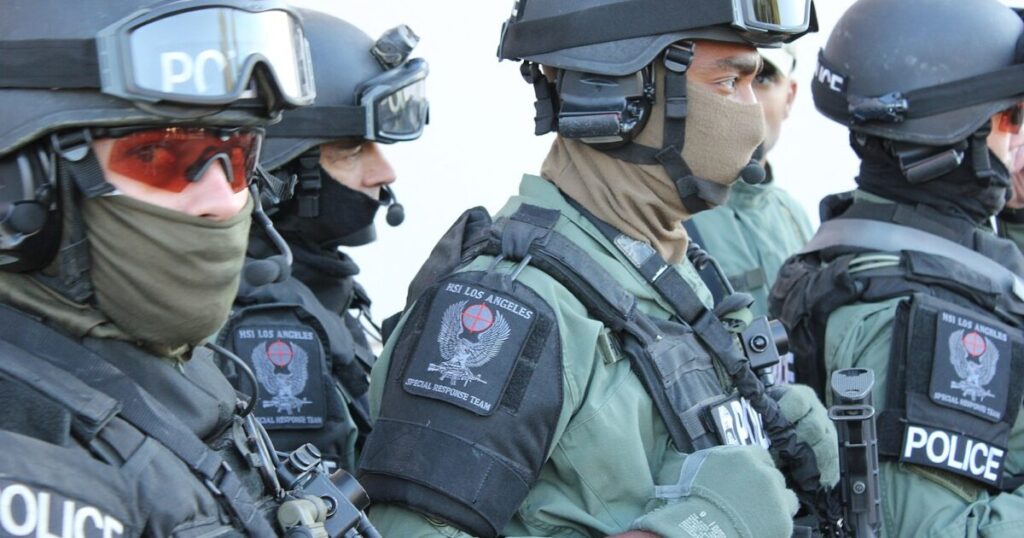 Judge Blocks New York’s Law Prohibiting Federal Officers From Wearing Masks