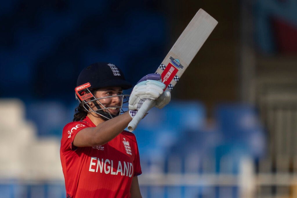 Maia Bouchier leads England charge towards record run chase