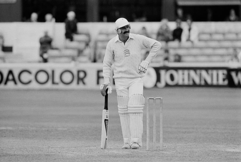 Graham Gooch continues support of player development through £20,000 Cricketers’ Trust donation
