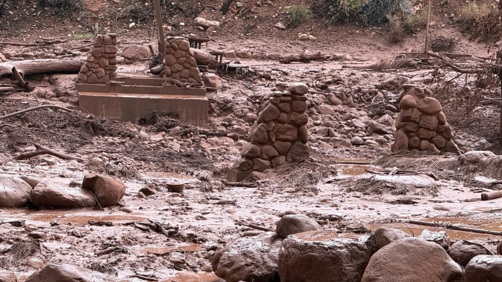 Searchers to use cadaver dogs in Grand Canyon following deadly flash flood