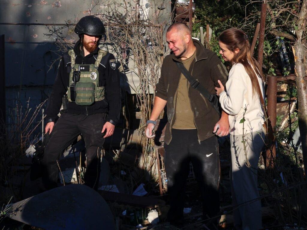 Five killed as Kyiv and Moscow trade strikes, Russia hits second bridge | Russia-Ukraine war News